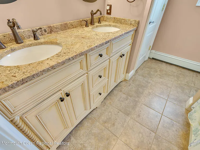 43 Woodhaven Rd — Photo 36