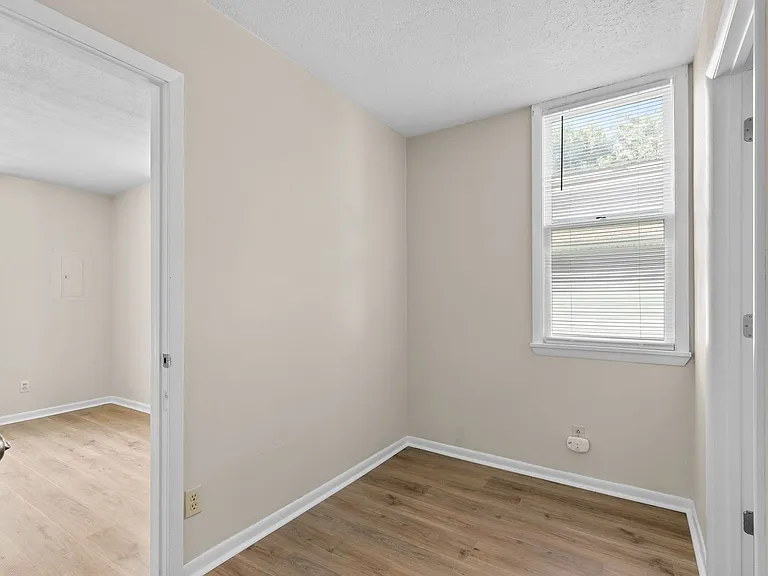 732 S Main Ave — Photo 25