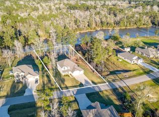 11731 Oakwood Ranch Dr, Willis, TX 77378