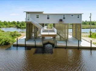 245 Skyline Dr, Bay Saint Louis, MS 39520
