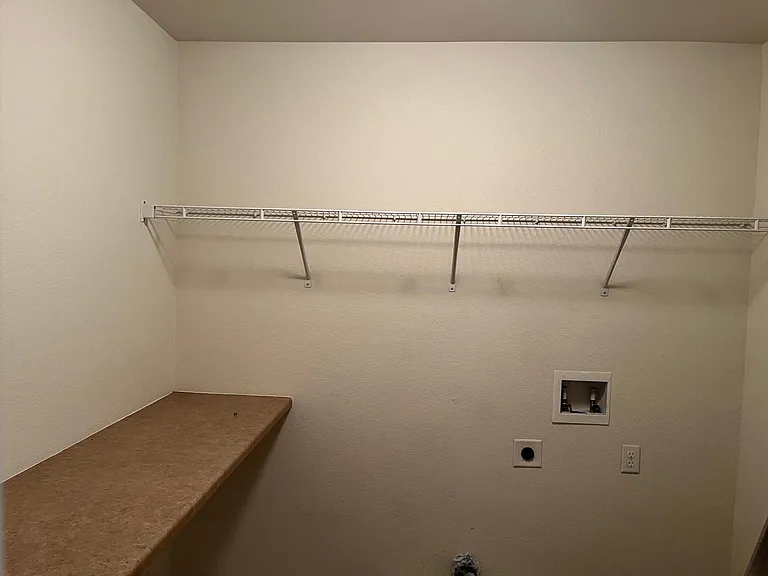 4445 Georgetown Dr — Photo 15