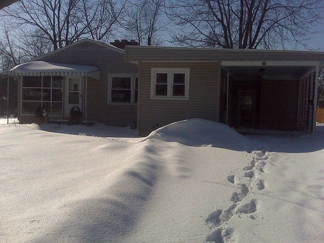 1st image of 74 Roberts Dr