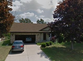 811 Saint Bernard St, Marysville, MI