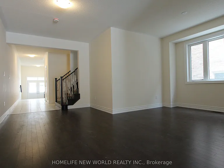 378 Kirkham Dr — Photo 4