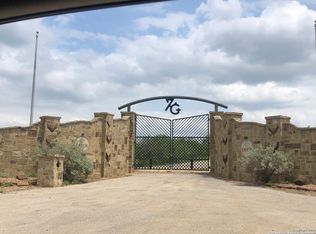 1026 County Road 365, Uvalde, TX 78801