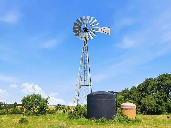 2nd image of 3624 County Road 398