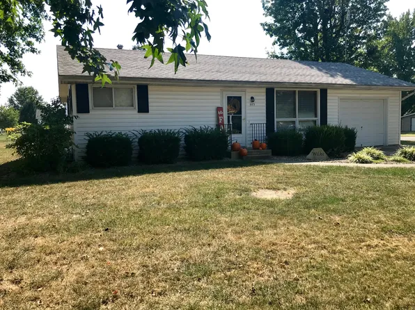 503 E 5th St, Okawville, IL 62271