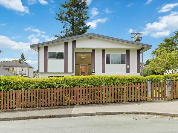 1273 Denman St, Victoria, BC V8T 1L7