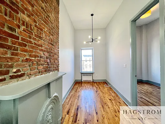 Rented by Hagstrom Management Inc | media 6