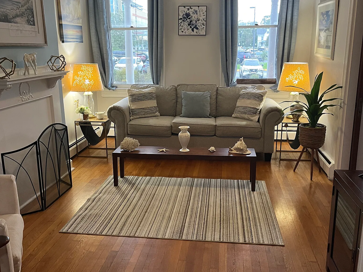 3 bed, 1.5 bath, 1900 sqft, $2,990 — Photo 4
