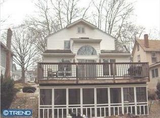11 S Glen Ave, Glenolden, PA 19036