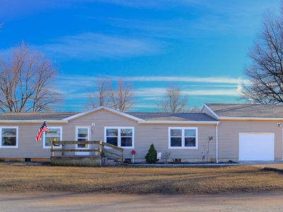 433 W 1st Ave, Norwich, KS, 67118