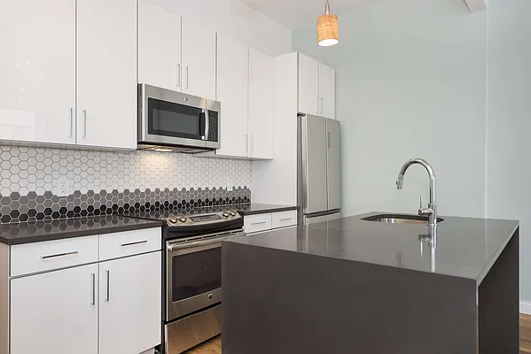 Rented by Bold New York | media 9