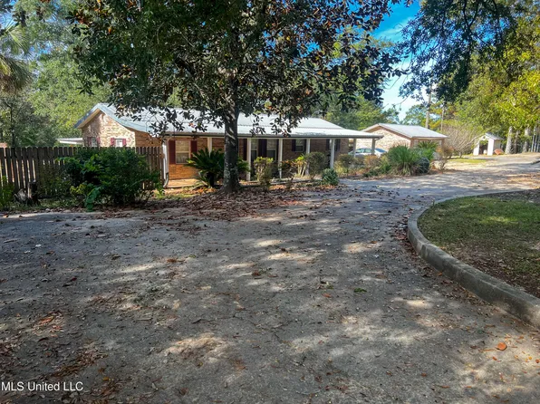 2147 Central Firetower Rd, Lucedale, MS 39452