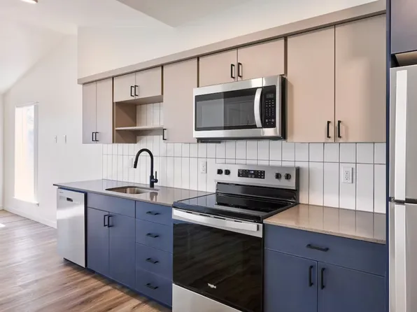 The Bluebird Apartments, 105 NE 146th Ave #16af572dd, Portland, OR 97230