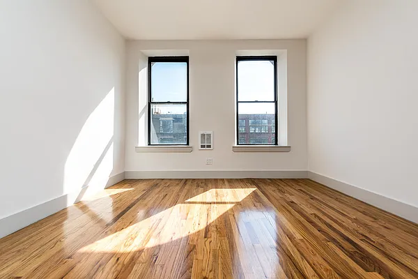 Rented by Nooklyn NYC LLC | media 22