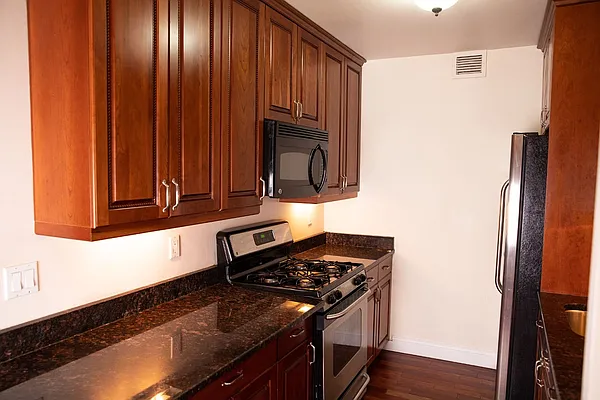 Sold by Douglas Elliman | media 6
