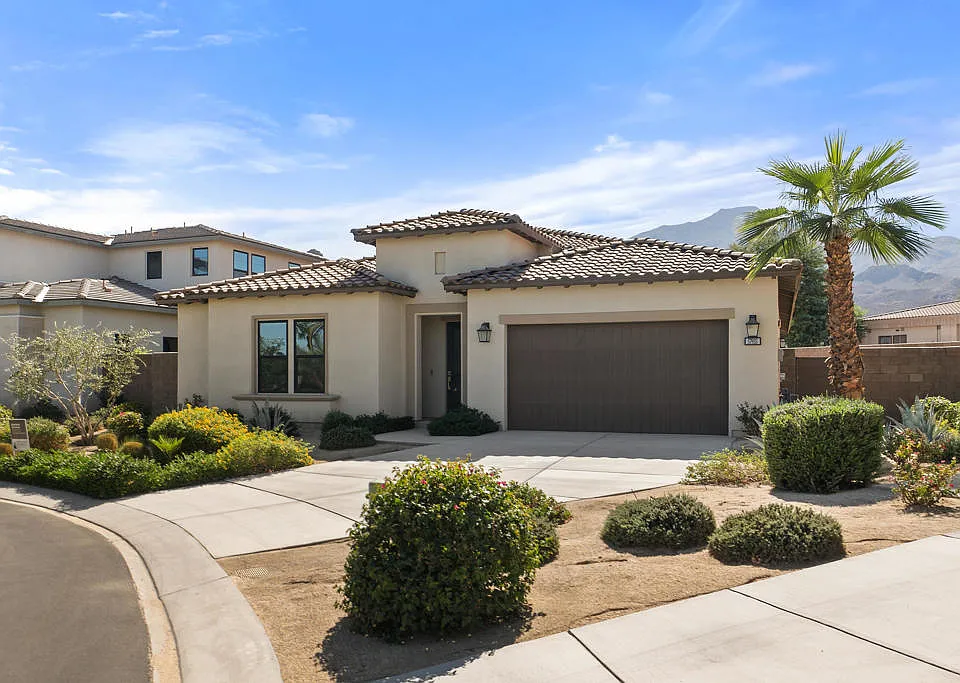 57935 Stone Creek Trl W