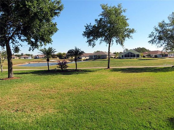 3rd image of 1680 Piccadilly Cir
