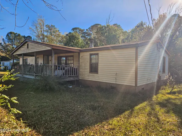 9133 Highland Hills Drive NE, Leland, NC 28451