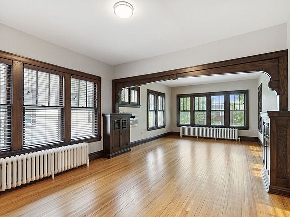 4th image of 968 Goodrich Ave APT 3