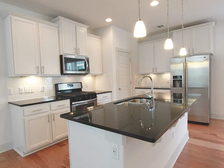 1507 Homespun Rd — Photo 10