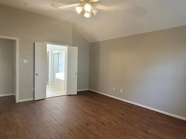 3825 Evergreen Way — Photo 15