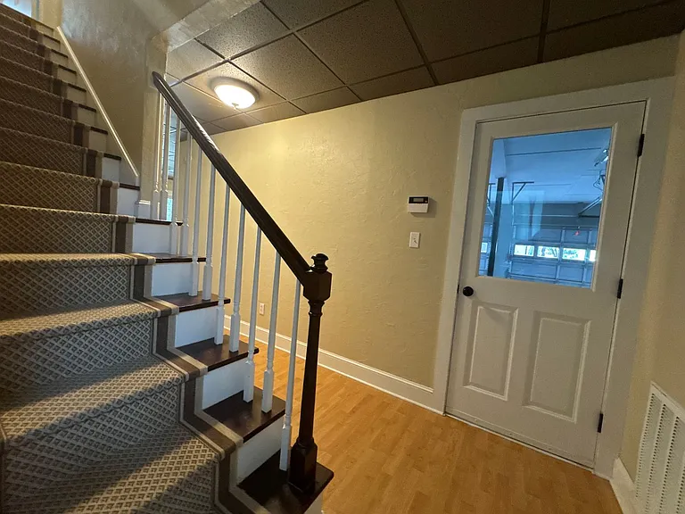 8024 Bradford Ln — Photo 9