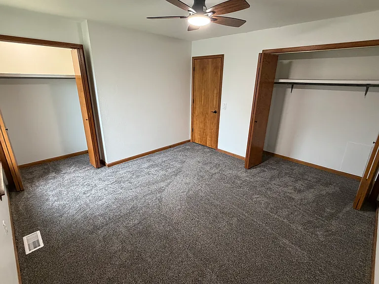207 E Trevitt St — Photo 5