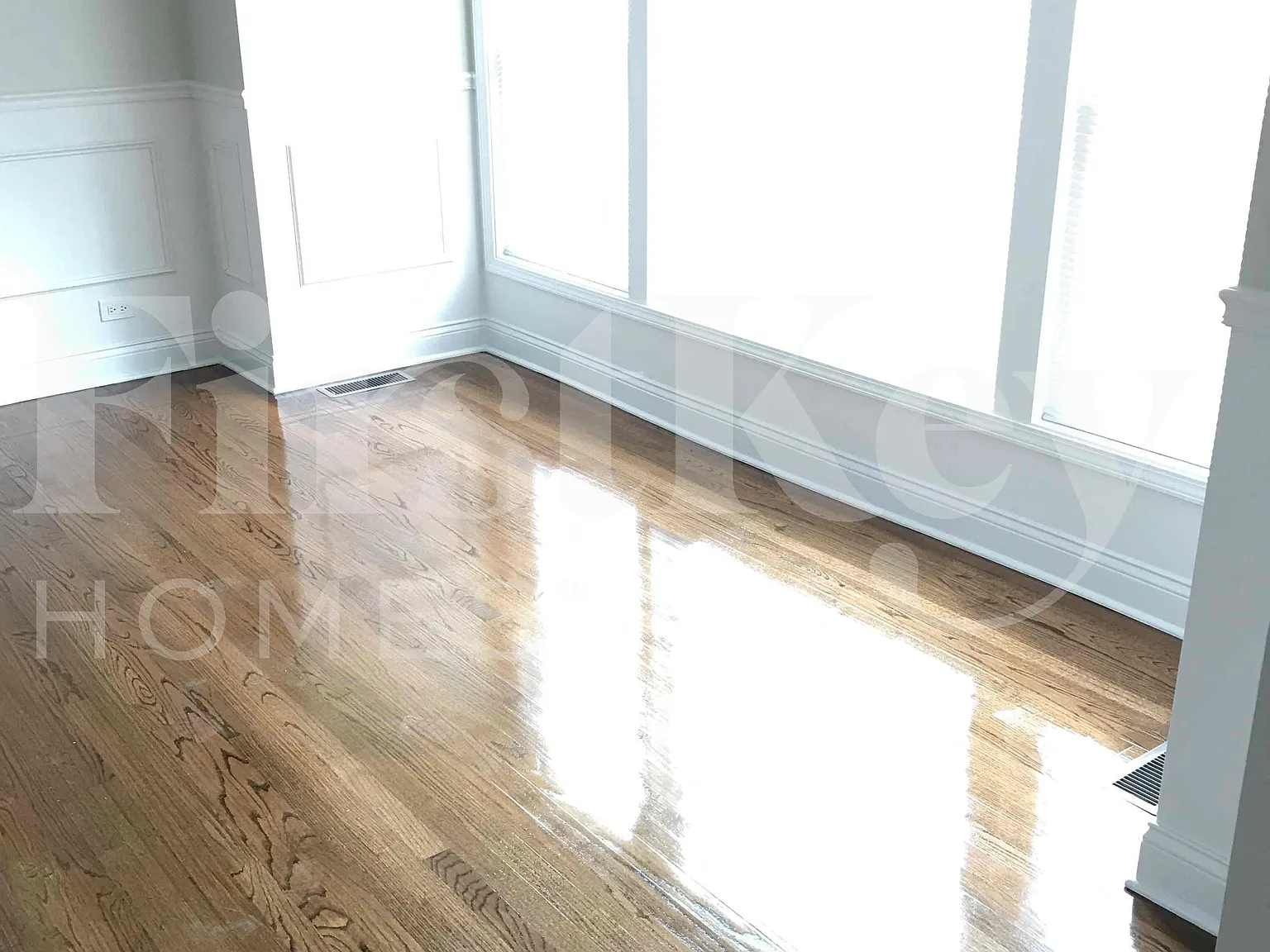 5 bed, 2.5 bath, 1450 sqft, $2,805 — Photo 3