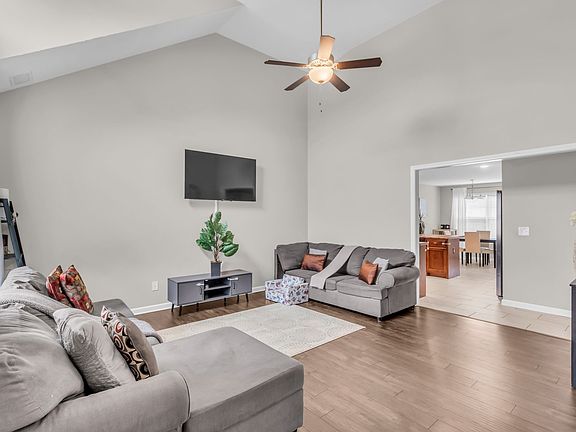 4th image of 4624 Springstead Trl