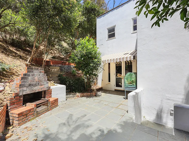 1323 Indiana Ave — Photo 36