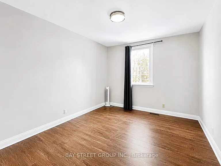 316 Willowdale Ave — Photo 12