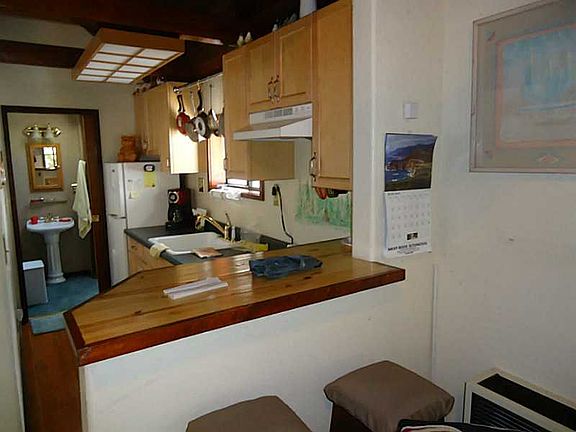 5th image of 2352 Birch Dr