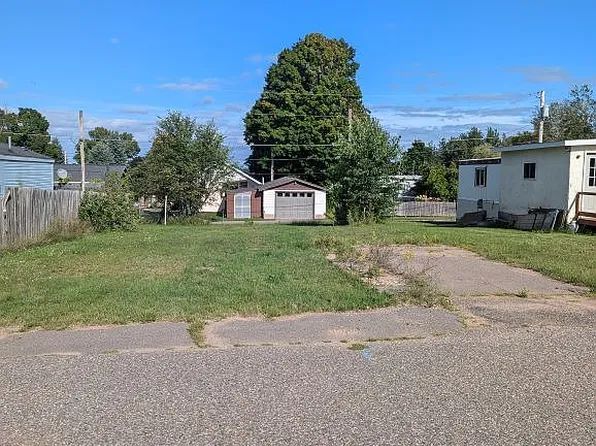 117 Queen St, Negaunee, MI 49866