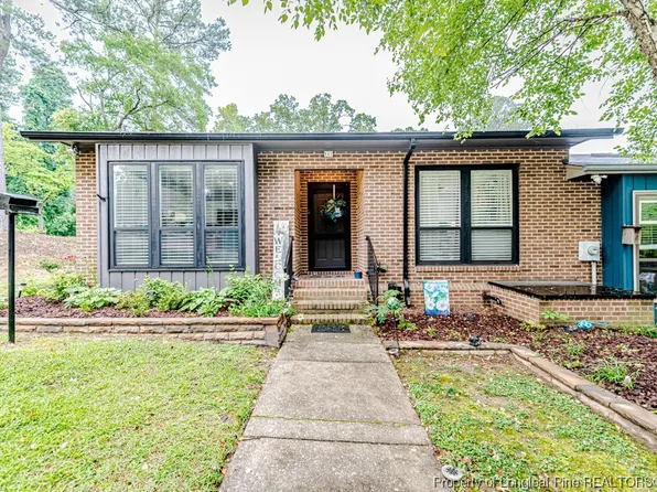 517 Apple Ln, Sanford, NC 27330