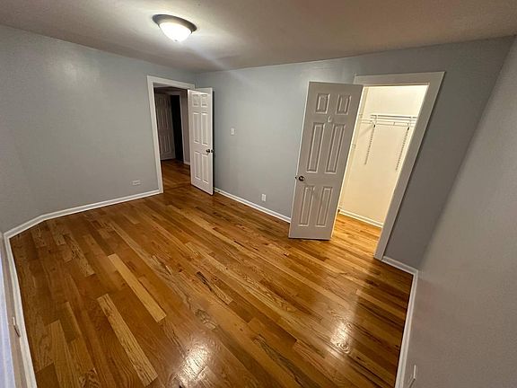 3rd image of 2606 W Le Moyne St APT 2
