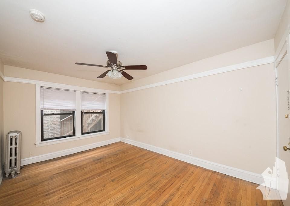 1st image of 518 W Cornelia Ave #106