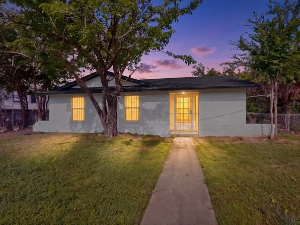 301 Stoneport Dr, Dallas, TX 75217