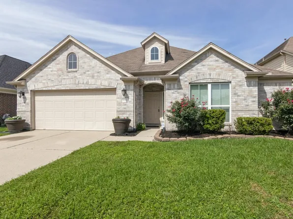 14522 Round Mountain Dr, Houston, TX 77090