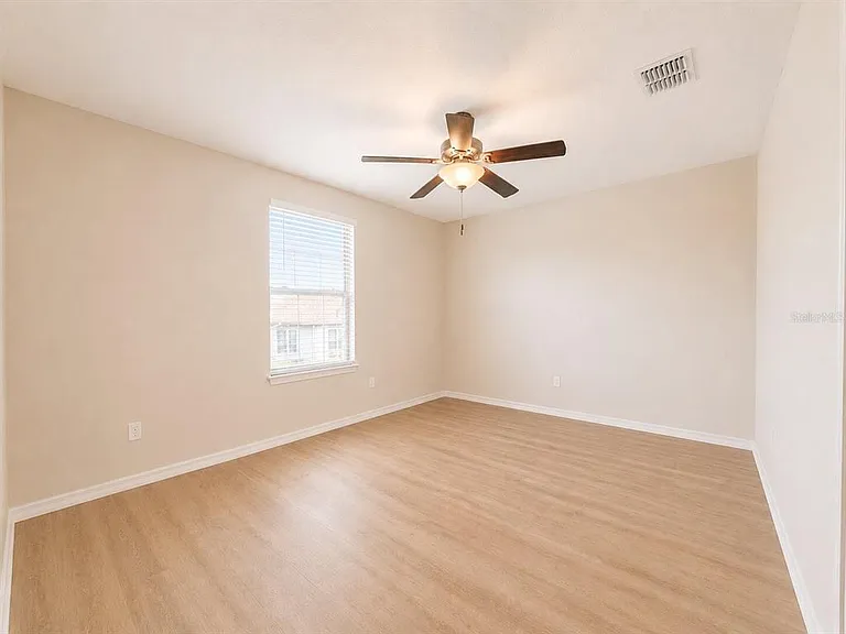 5462 Grays Harbor Ct — Photo 18