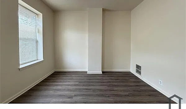 3 bed, $1,925 — Photo 3