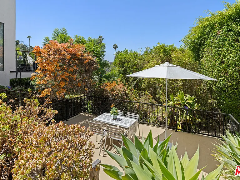 1523 Murray Dr — Photo 18