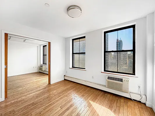 Rented by Compass | media 7