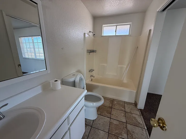 6252 Maloof Ave — Photo 5