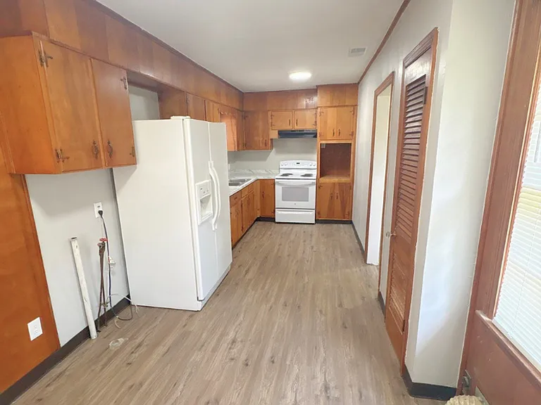1622 Alta Vista Ave — Photo 3