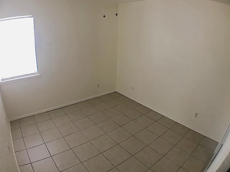 2418 Pittsburg Ave — Photo 19
