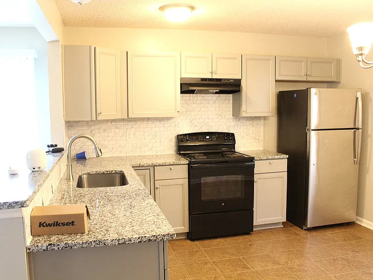 4305 Standing Rock Way — Photo 6
