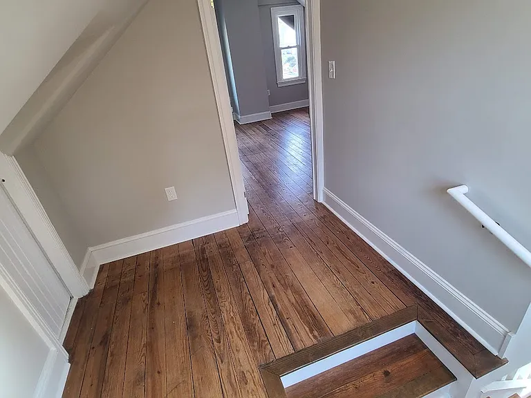 405 W State St — Photo 11