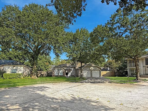 2nd image of 15630 Highfield Drive